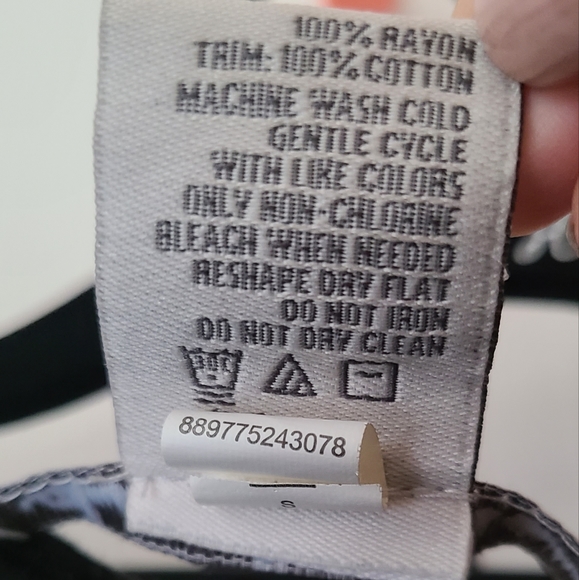 American Rag Tank Top - Picture 5 of 5